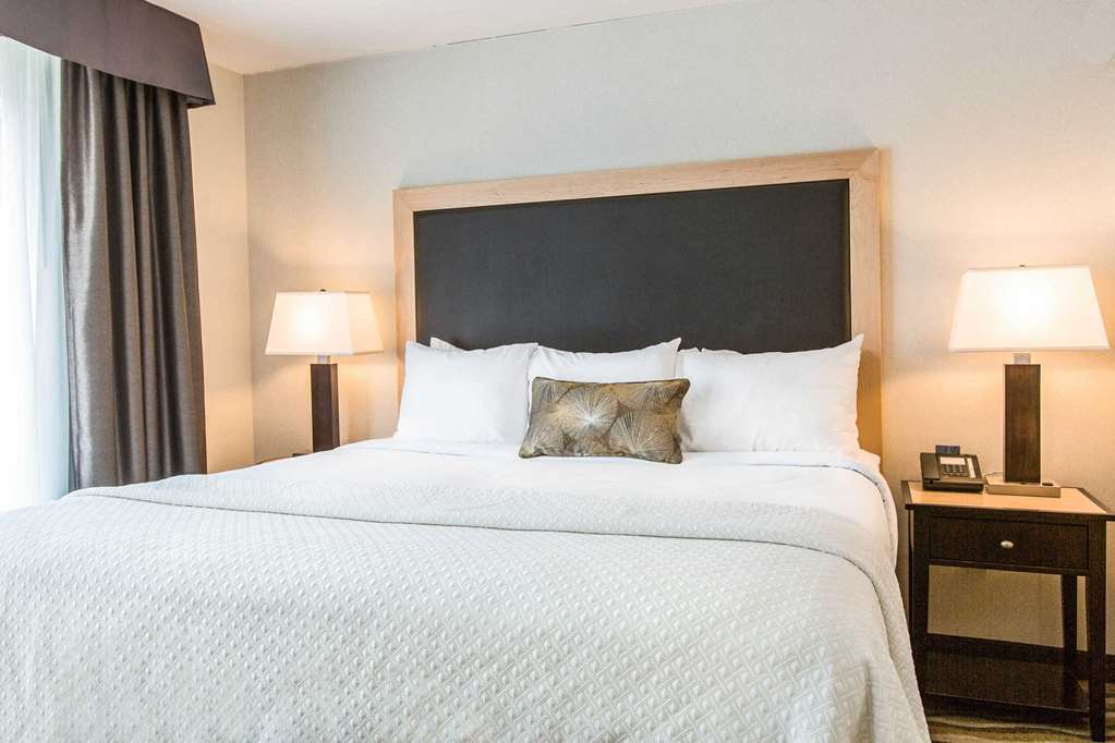 Wyndham Hotel Avon