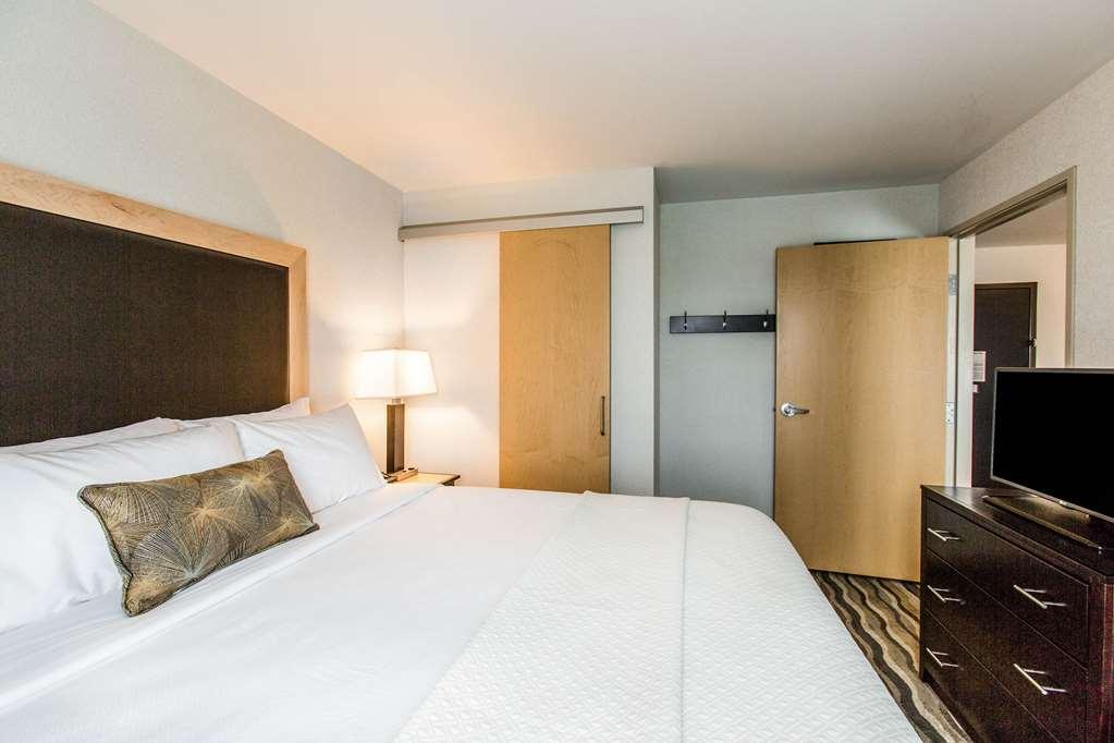 Wyndham Hotel