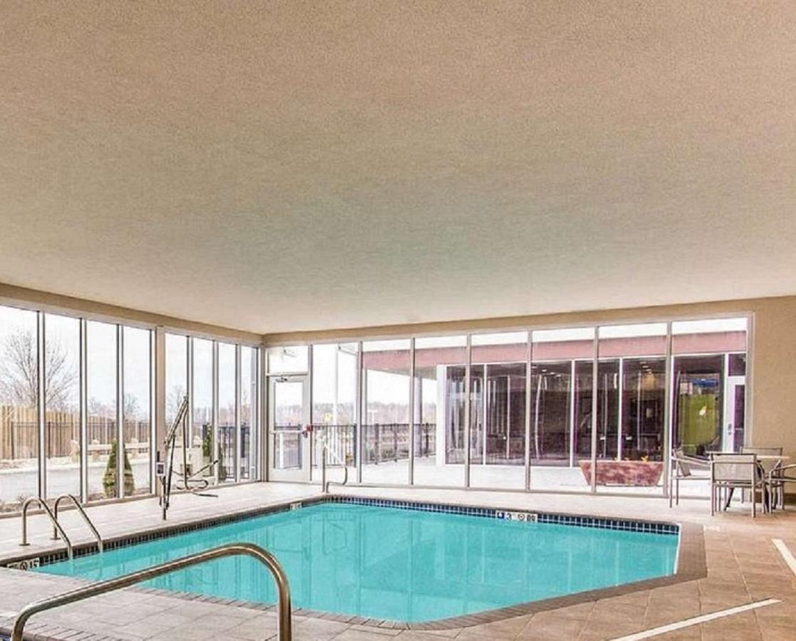 Wyndham Hotel Avon