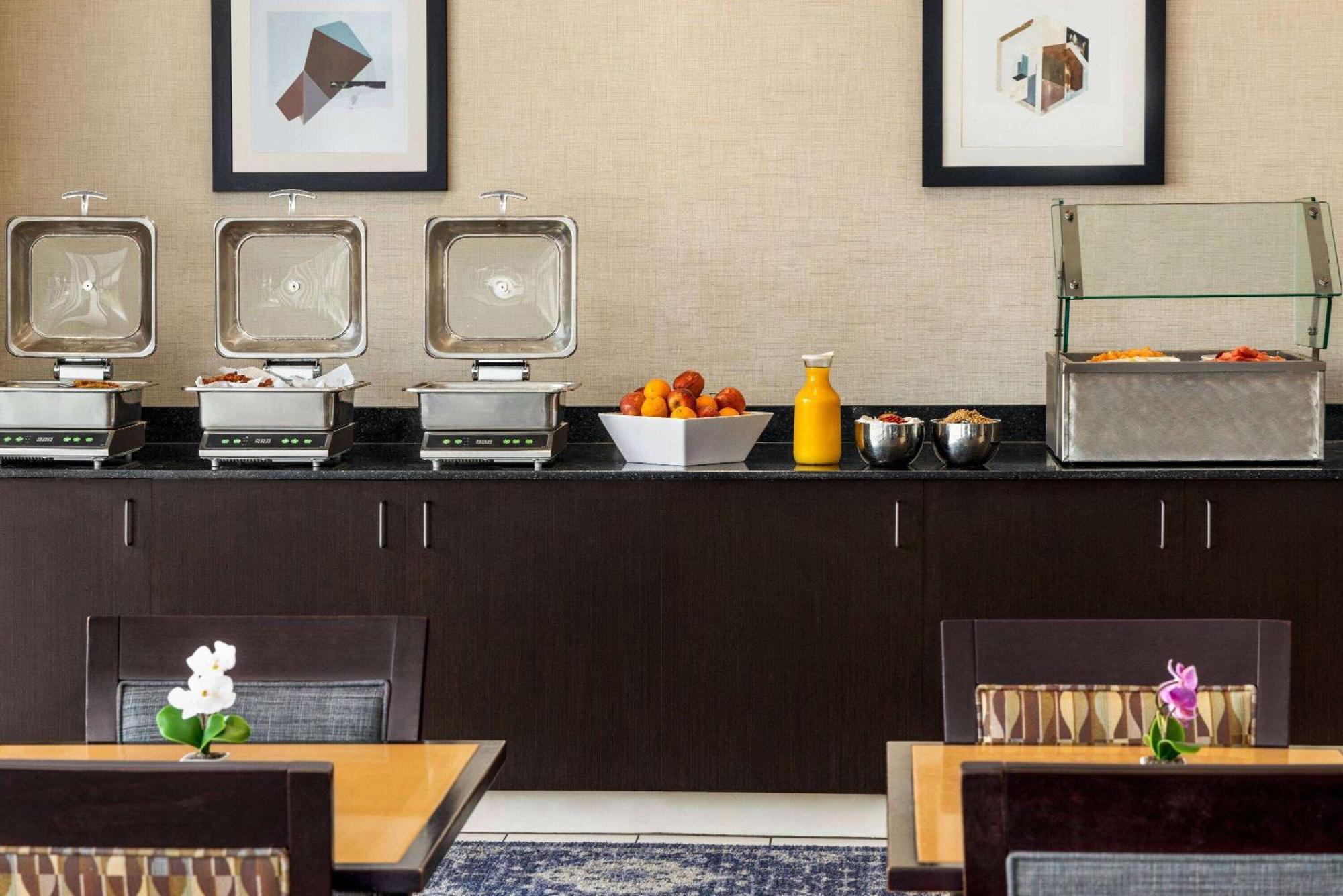 Wyndham Hotel