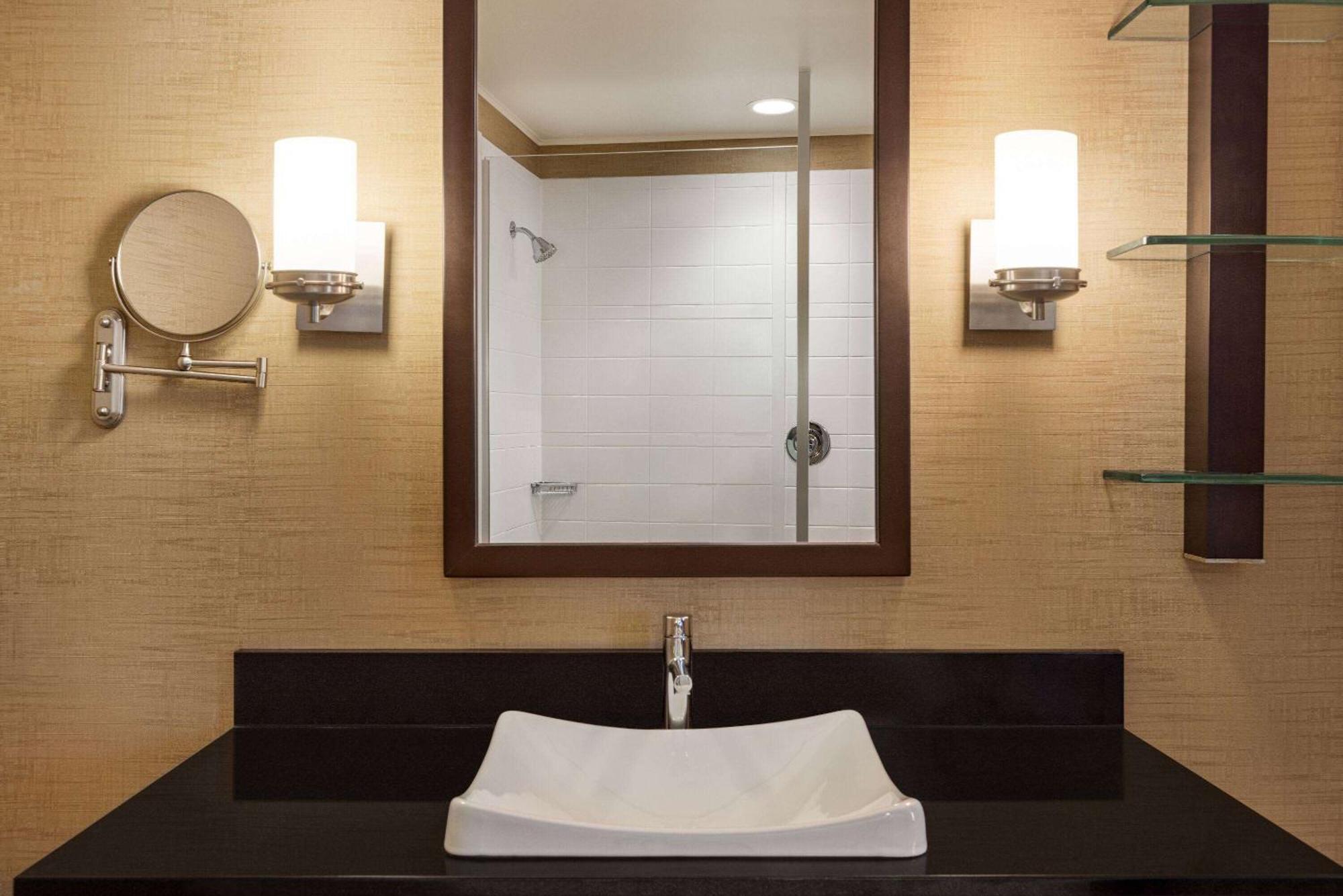 Wyndham Hotel Avon