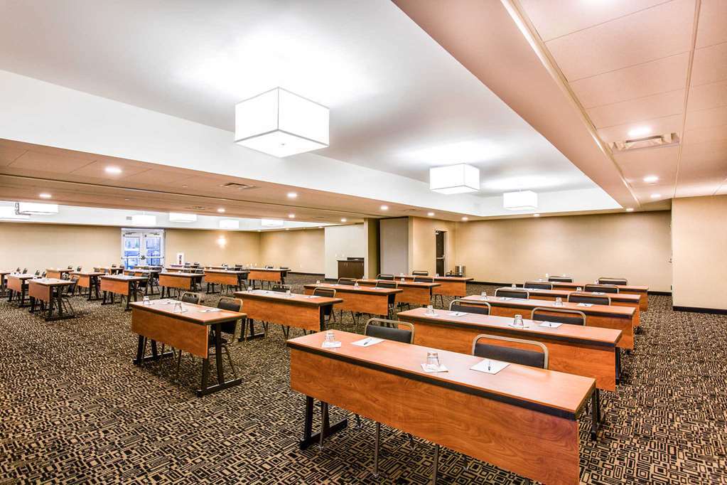 Wyndham Hotel 4*